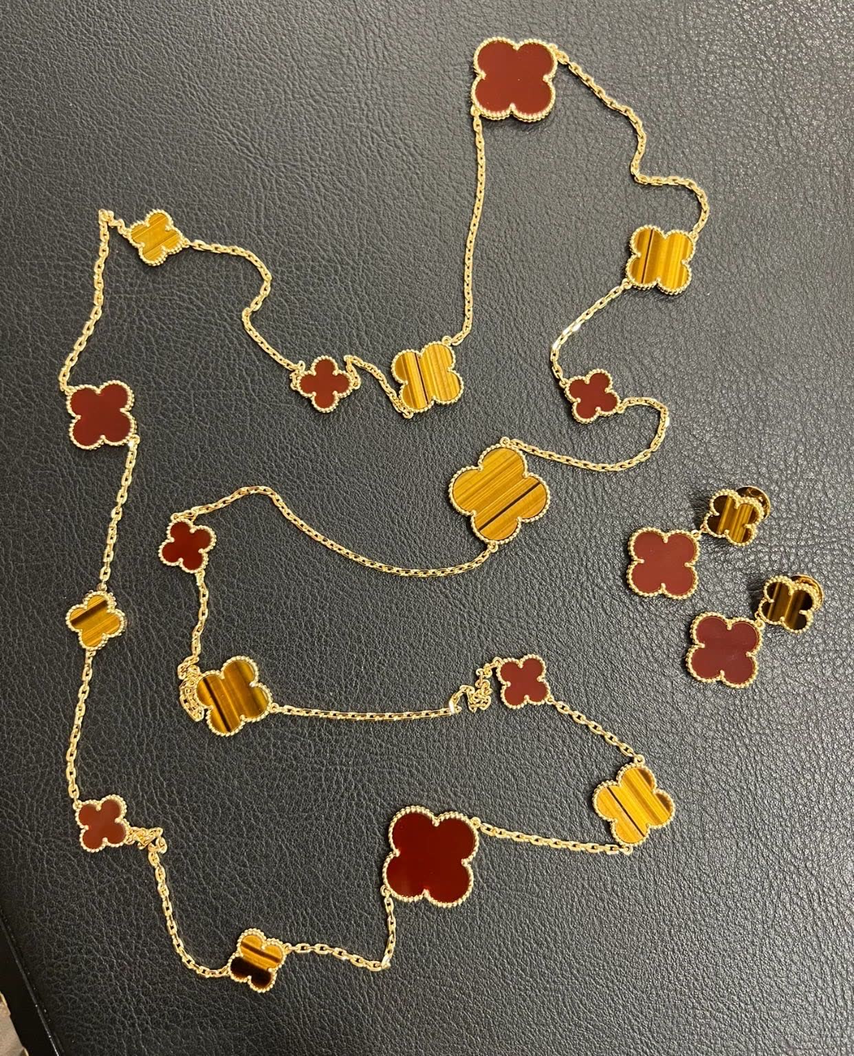 Van Cleef & Arpels Vintage Alhambra Gold and Enamel Necklace Van Cleef & Arpels Vintage Alhambra Gold and Enamel Necklace